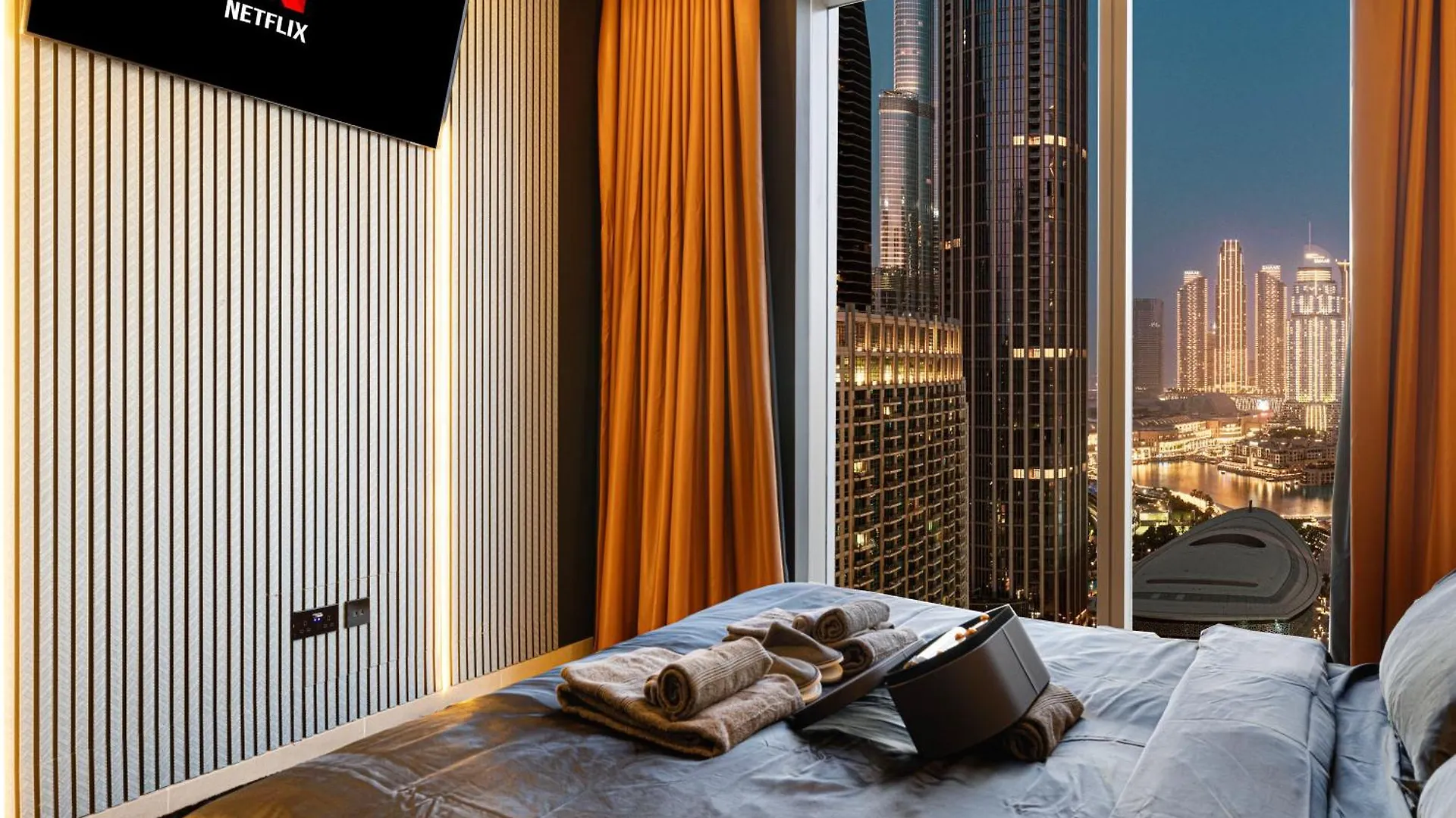 Kabene Exotic, Burj Khalifa & Fountain View, 5 Starts, 4 Bedroom, Best In Dubai Lejlighed