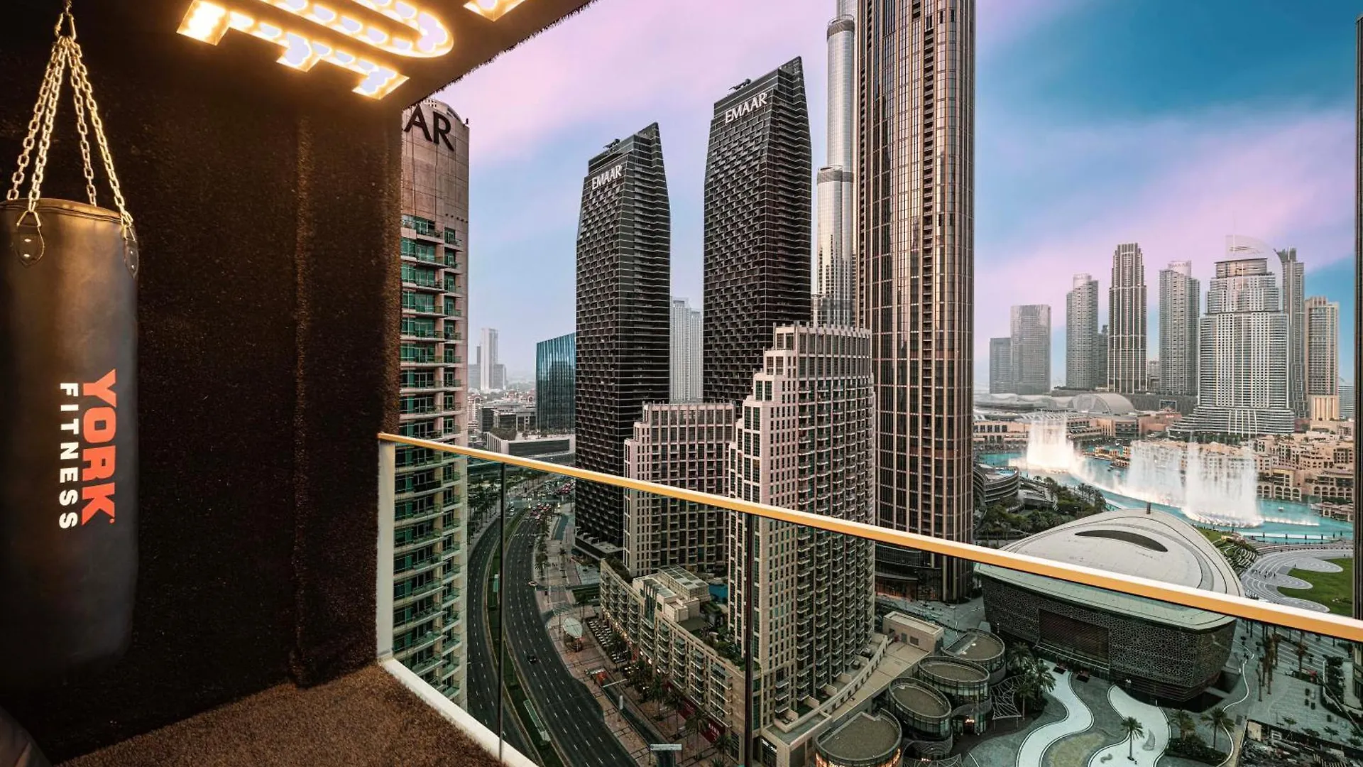 Kabene Exotic, Burj Khalifa & Fountain View, 5 Starts, 4 Bedroom, Best In Dubai